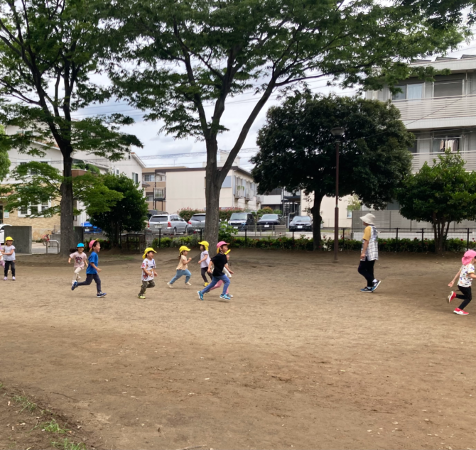 くじら組さん（5歳）公園にて