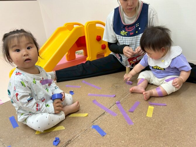 らっこ組さん（０歳）新しいお友だち！
