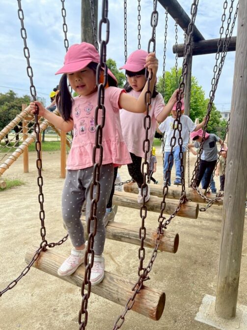 くじら組さん（５歳）ゆらゆら揺れる遊具