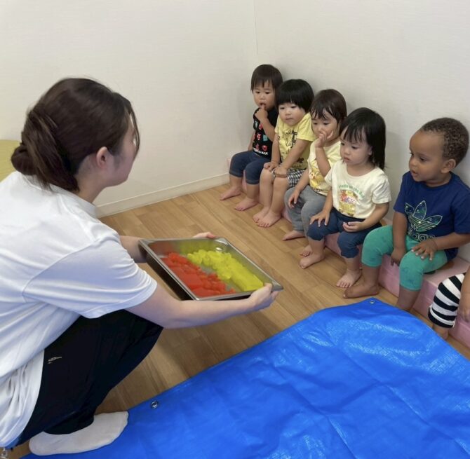 ６月の食育（１歳・２歳）カラフルかんてん遊び