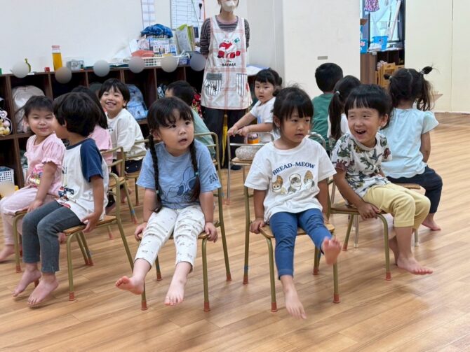 ぞう組さん（3歳）椅子取りゲームとバスケに挑戦