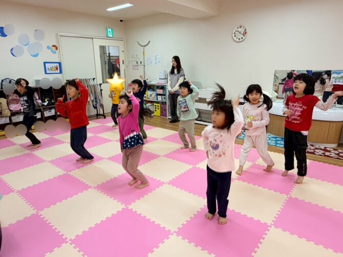 くじら組さん（５歳）ダンスレッスン