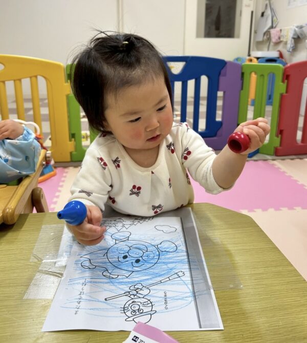 らっこ組さん（0歳）机上活動
