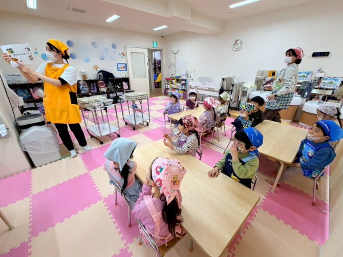 しろくま組さん（４歳）２月のクッキング