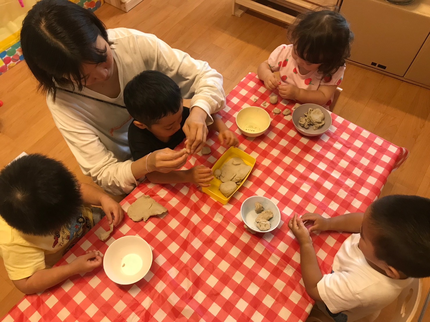 小麦粉粘土遊びをしたよ♪